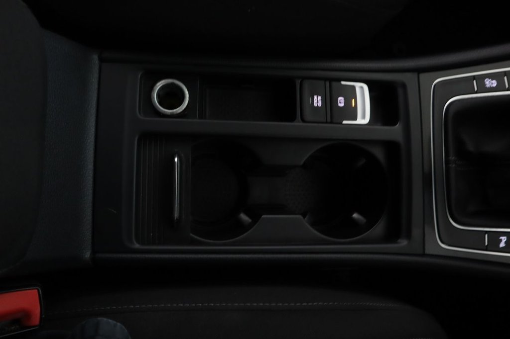 Used Volkswagen Golf 2014 for sale - 76604886: Photo 23