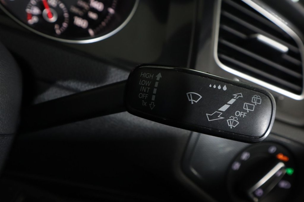 Used Volkswagen Golf 2014 for sale - 76604886: Photo 25