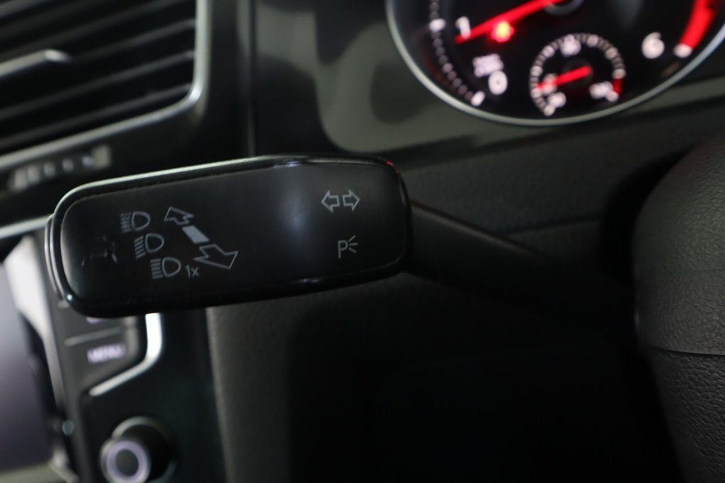 Used Volkswagen Golf 2014 for sale - 76604886: Photo 26