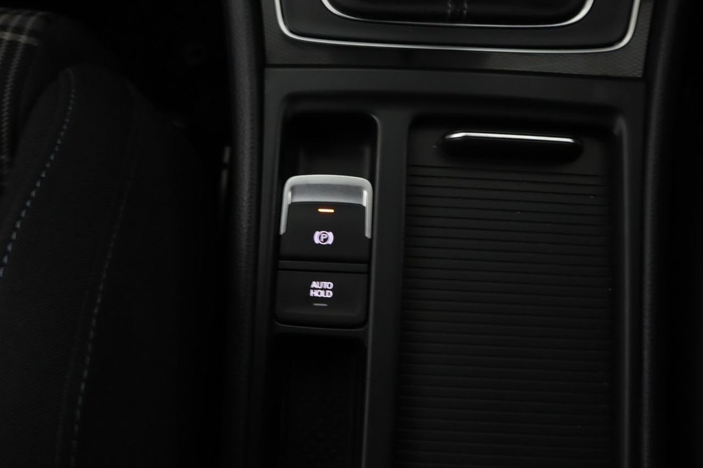 Used Volkswagen Golf 2014 for sale - 76604886: Photo 30