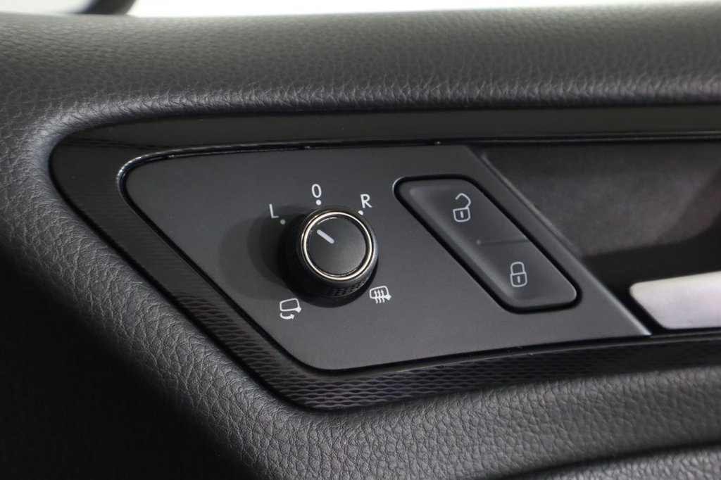 Used Volkswagen Golf 2014 for sale - 76604886: Photo 33