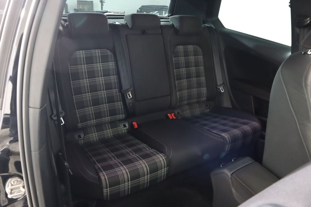 Used Volkswagen Golf 2014 for sale - 76604886: Photo 40