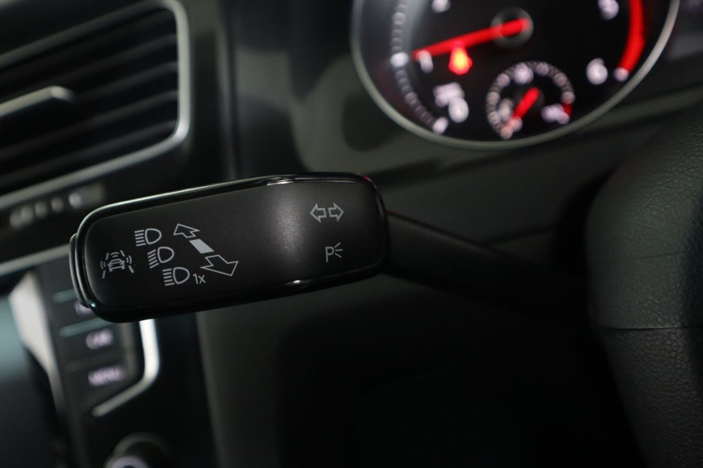 Used Volkswagen Golf 2015 for sale - 76256472: Photo 30