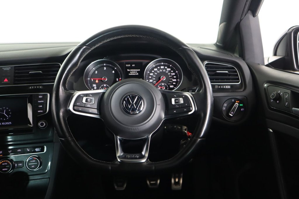 Used Volkswagen Golf 2015 for sale - 76256472: Photo 35