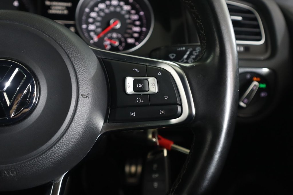 Used Volkswagen Golf 2015 for sale - 76256472: Photo 37