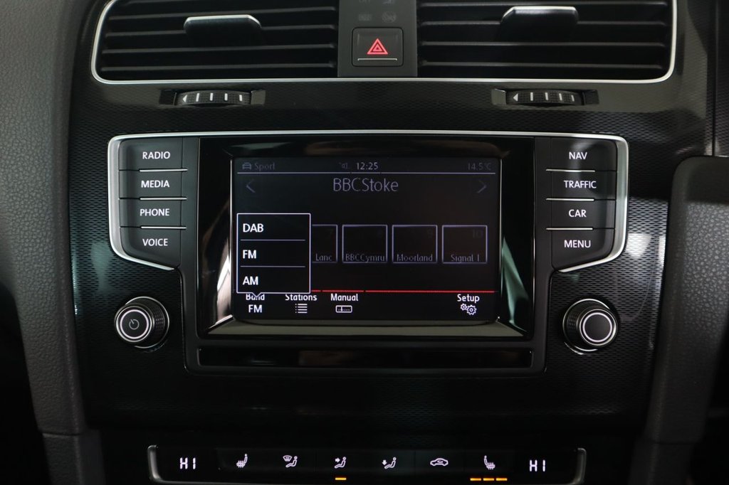 Used Volkswagen Golf 2015 for sale - 76256472: Photo 43