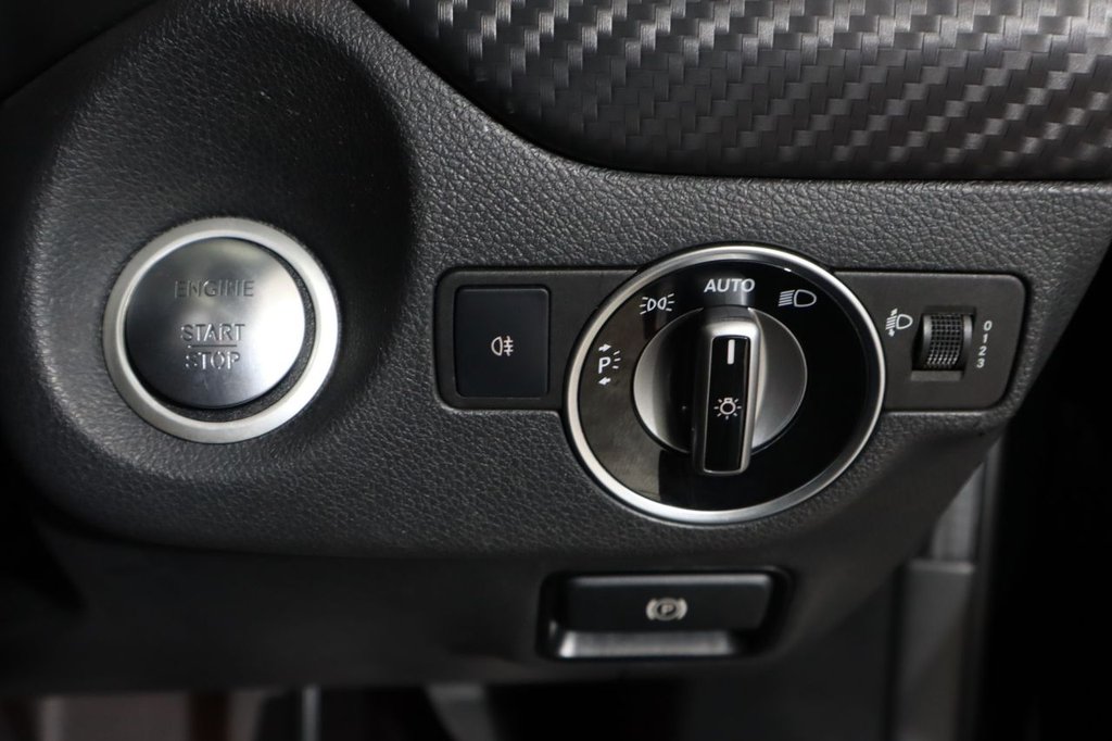 Used Mercedes-Benz A-Class 2018 for sale - 76617876: Photo 32