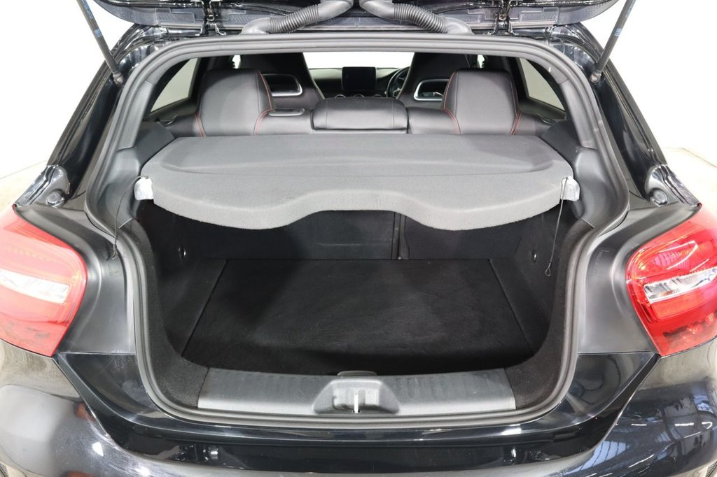 Used Mercedes-Benz A-Class 2018 for sale - 76617876: Photo 9