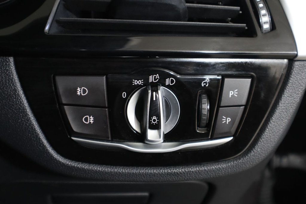 Used BMW 5 Series 2017 for sale - 76376074: Photo 32