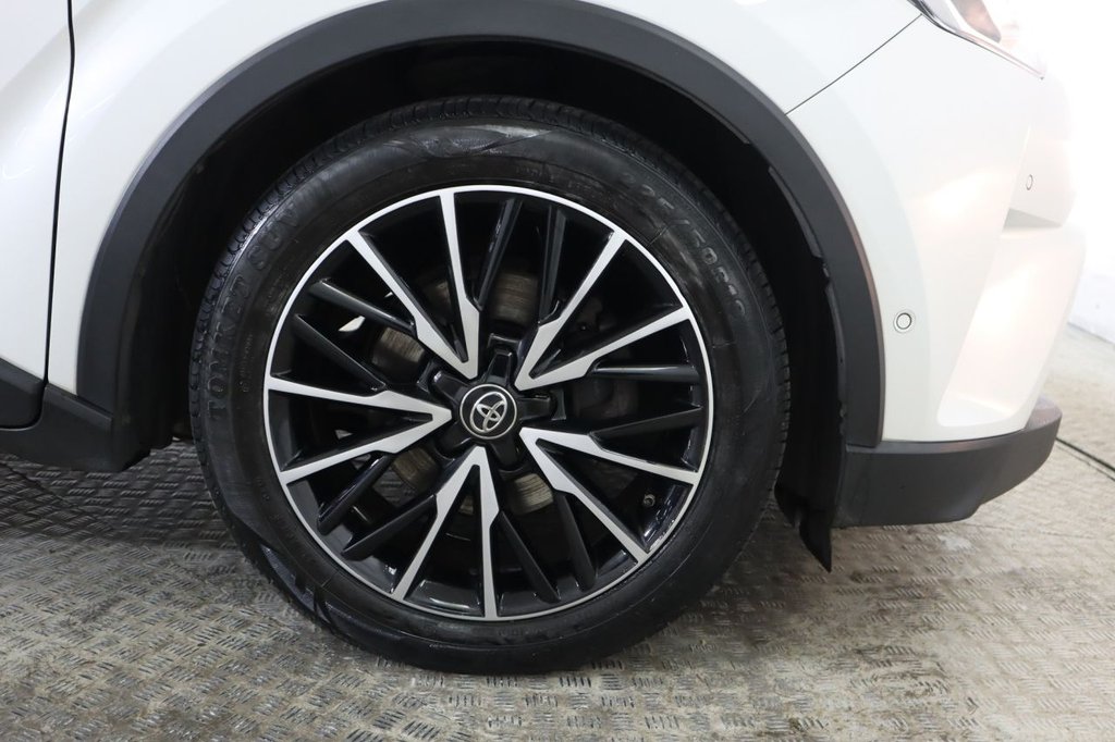 Used Toyota C-HR 2017 for sale - 77111132: Photo 11