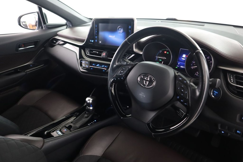 Used Toyota C-HR 2017 for sale - 77111132: Photo 15