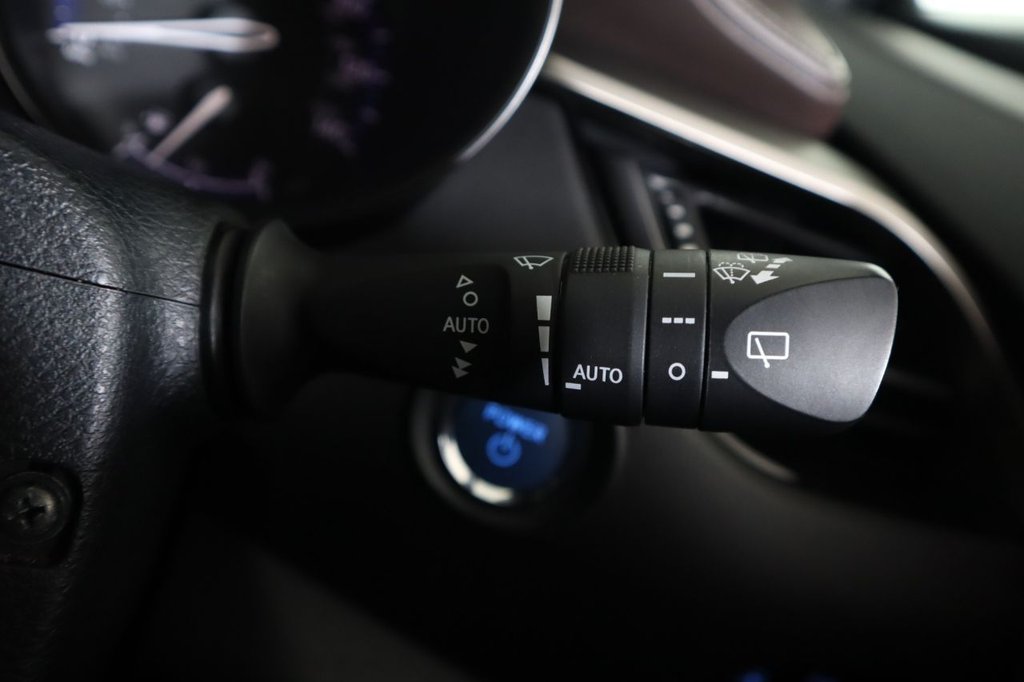 Used Toyota C-HR 2017 for sale - 77111132: Photo 26