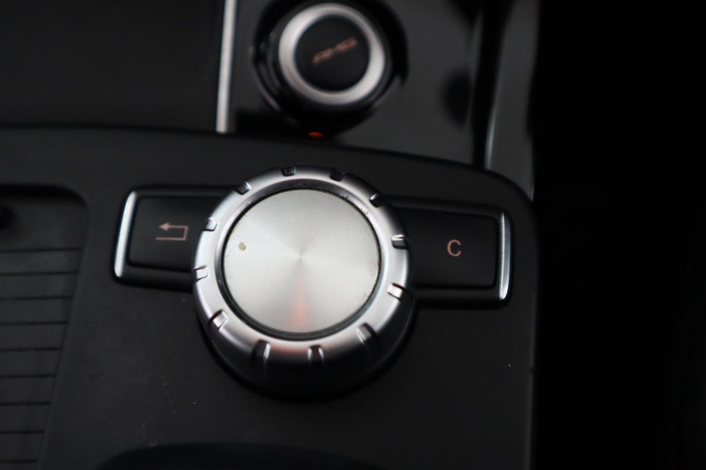 Used Mercedes-Benz E Class 2013 for sale - 76711089: Photo 43