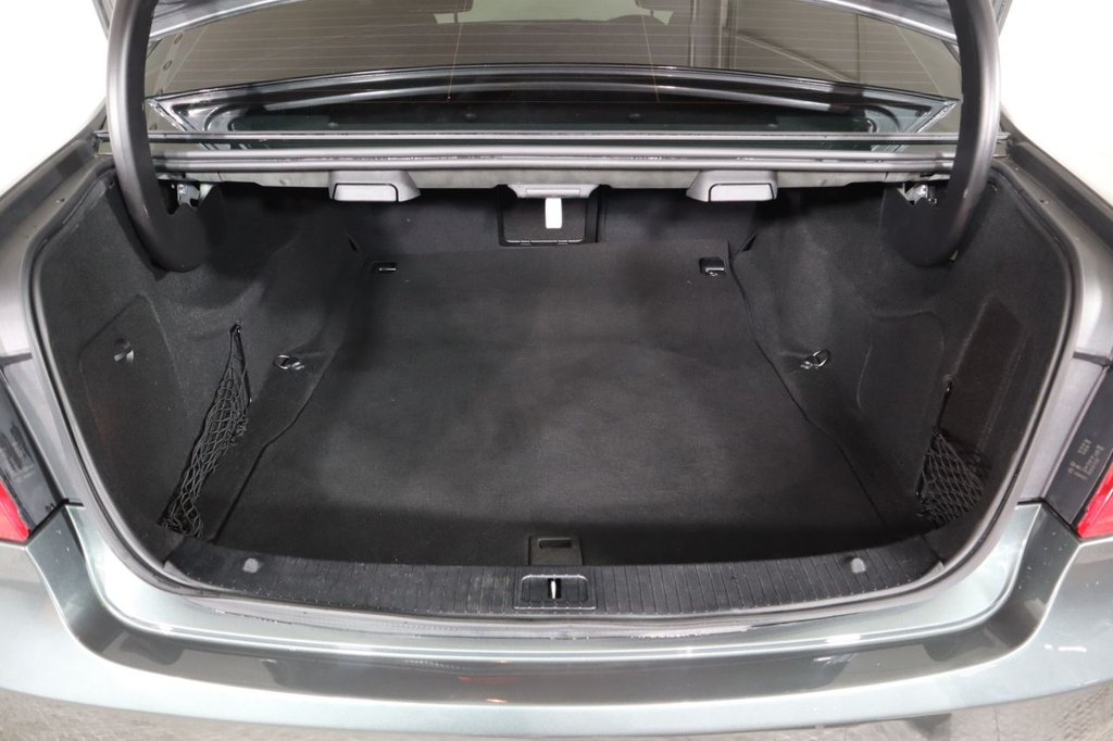 Used Mercedes-Benz E Class 2013 for sale - 76711089: Photo 9