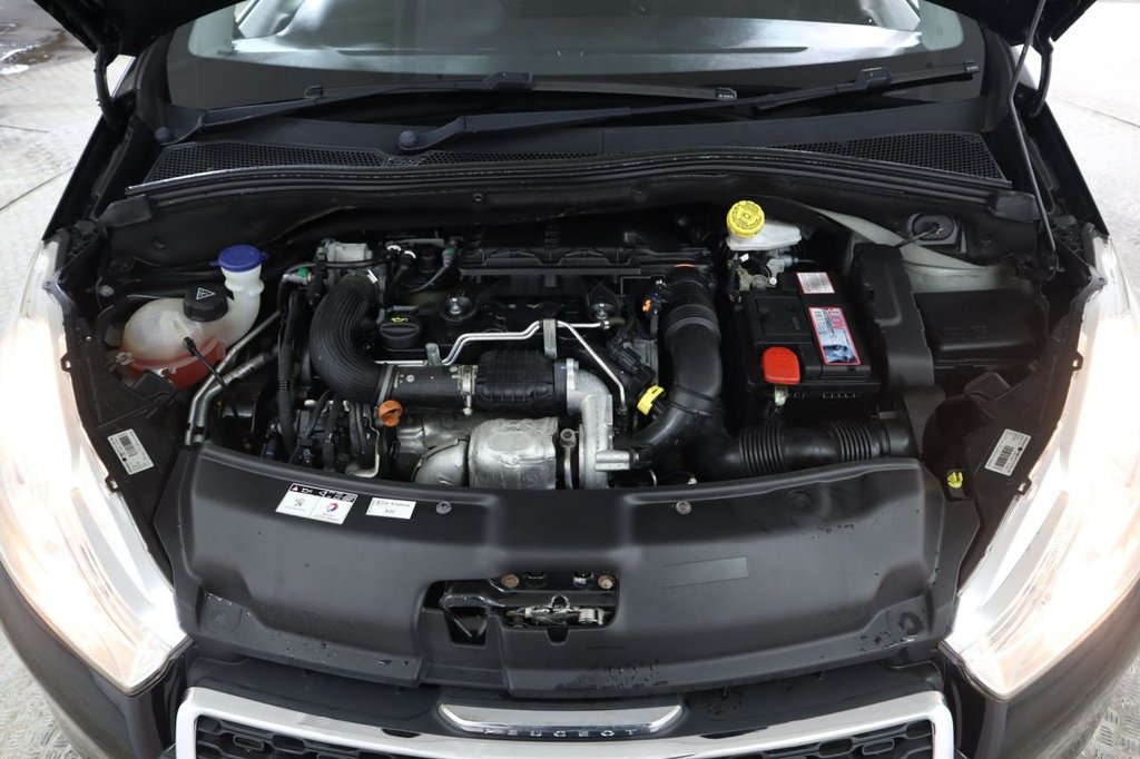 Used Peugeot 208 2013 for sale - 77200347: Photo 10