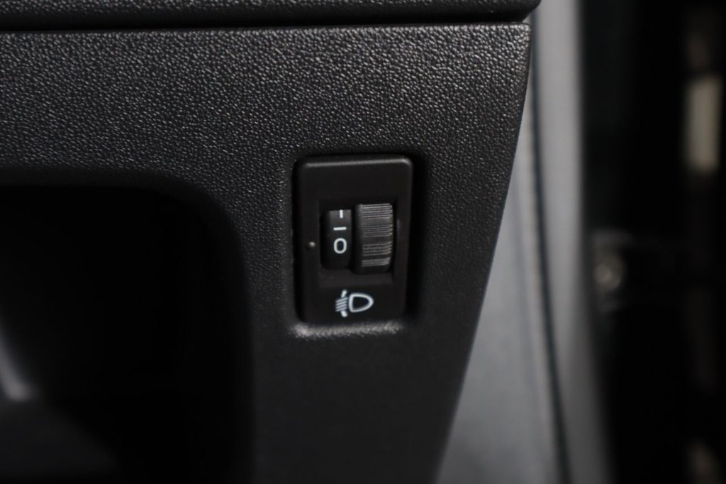 Used Peugeot 208 2013 for sale - 77200347: Photo 30