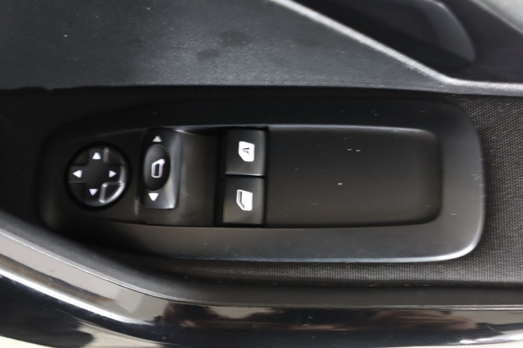 Used Peugeot 208 2013 for sale - 77200347: Photo 31