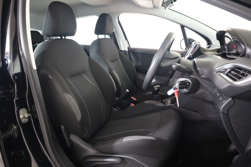 Used Peugeot 208 2013 for sale - 77200347: Photo 36