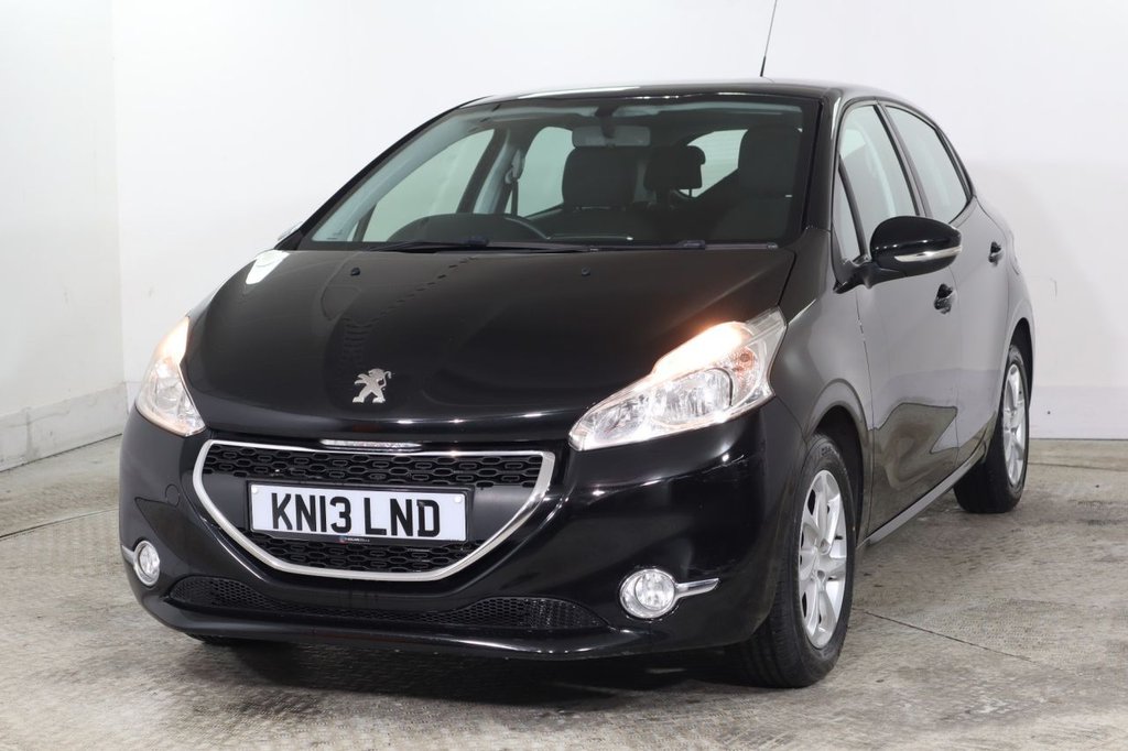 Used Peugeot 208 2013 for sale - 77200347: Photo 4
