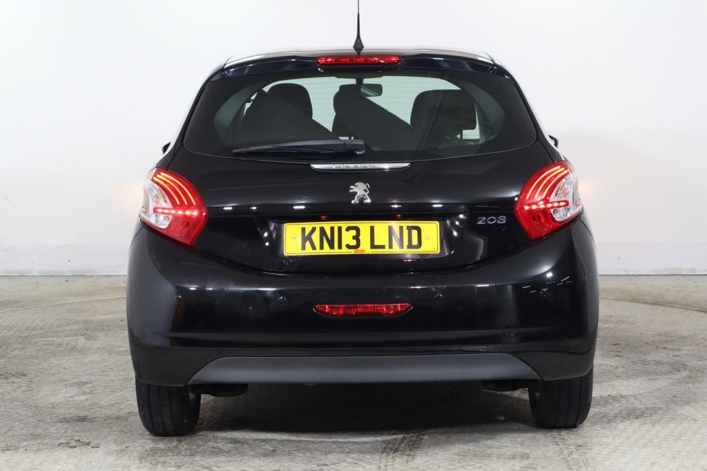 Used Peugeot 208 2013 for sale - 77200347: Photo 5
