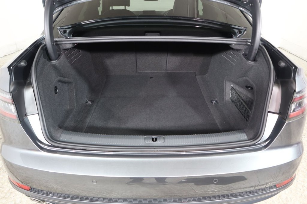 Used Audi A4 2017 for sale - 77302489: Photo 9