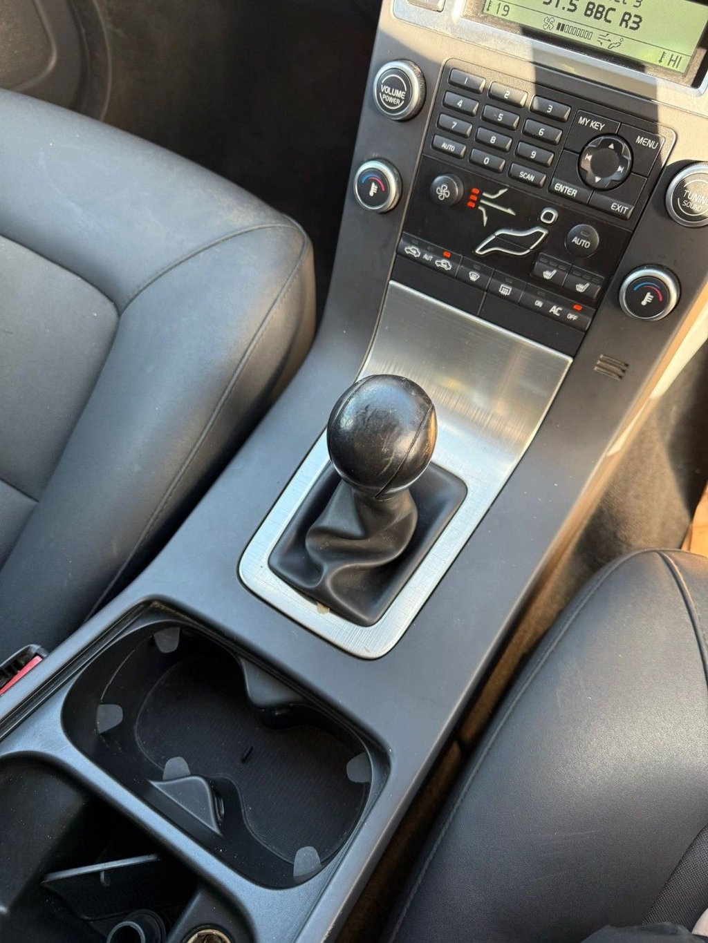 Used Volvo V70 2009 for sale - 77241600: Photo 7