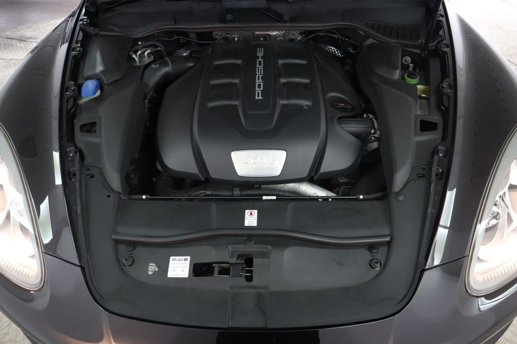 Used Porsche Cayenne 2013 for sale - 77341897: Photo 10