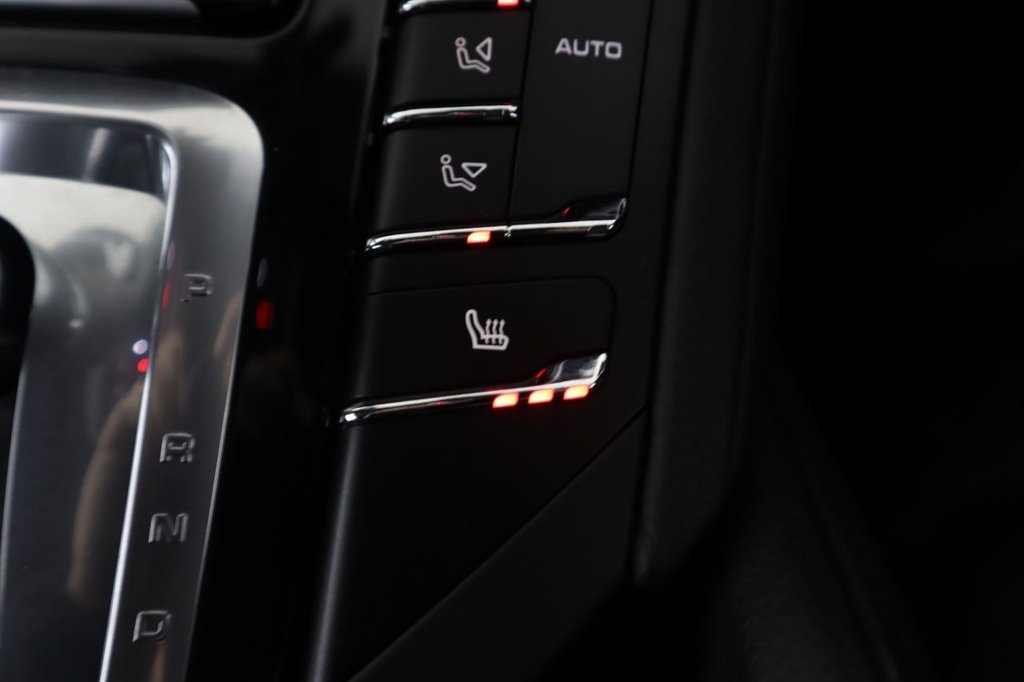 Used Porsche Cayenne 2013 for sale - 77341897: Photo 22