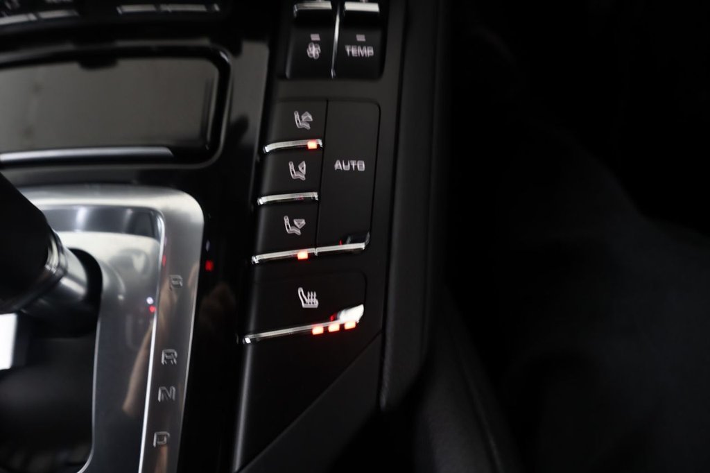 Used Porsche Cayenne 2013 for sale - 77341897: Photo 27