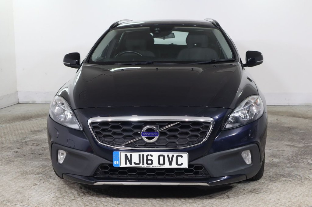 Used Volvo V40 2016 for sale - 77499342: Photo 2