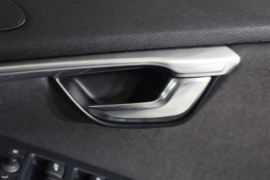 Used Volvo V40 2016 for sale - 77499342: Photo 26