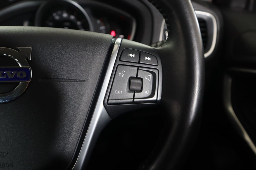 Used Volvo V40 2016 for sale - 77499342: Photo 38