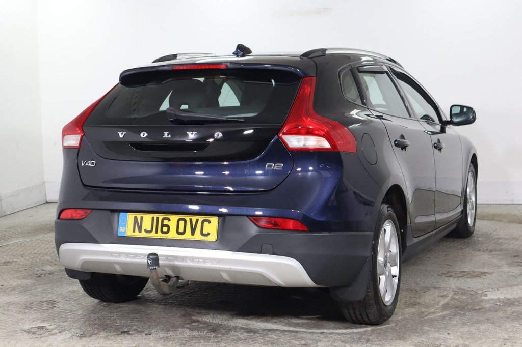 Used Volvo V40 2016 for sale - 77499342: Photo 4