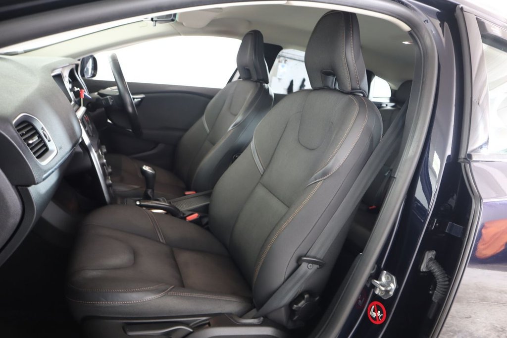 Used Volvo V40 2016 for sale - 77499342: Photo 40