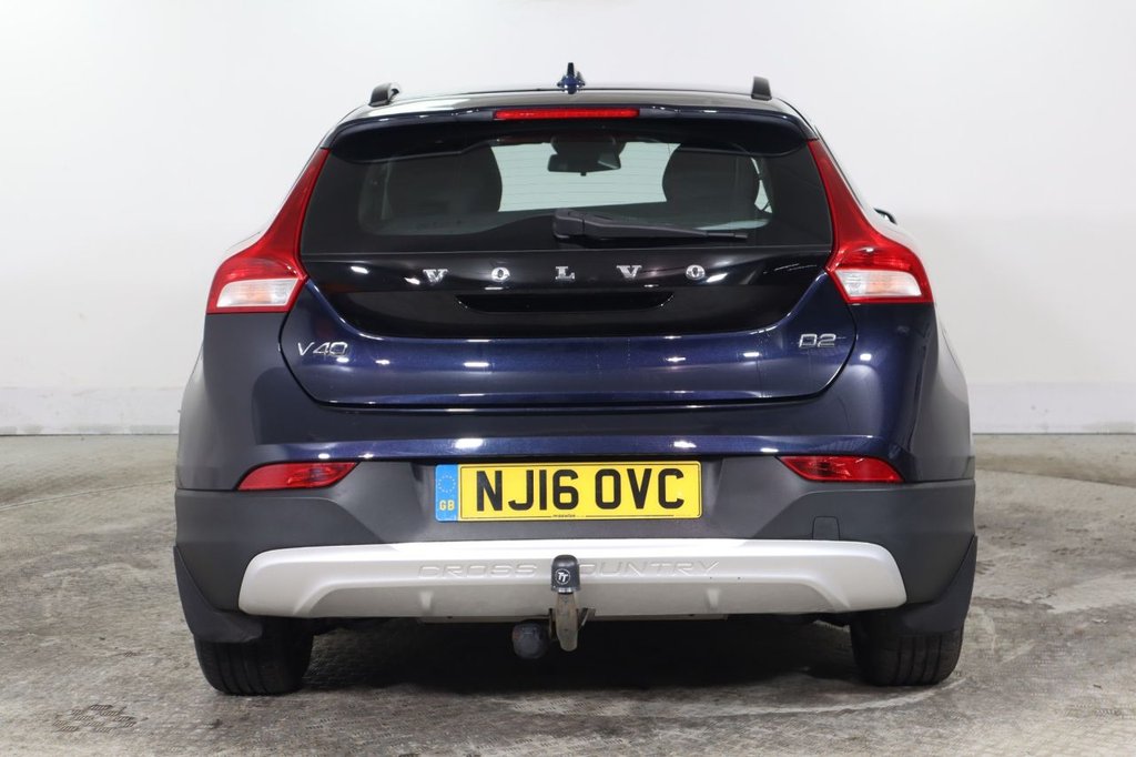 Used Volvo V40 2016 for sale - 77499342: Photo 5