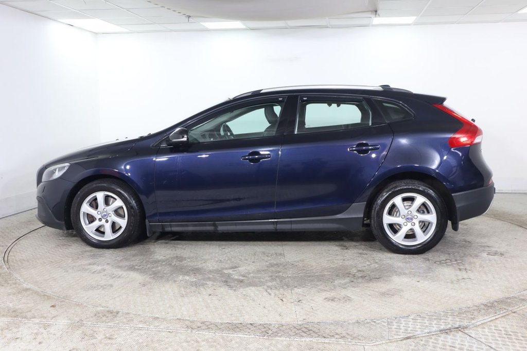 Used Volvo V40 2016 for sale - 77499342: Photo 8