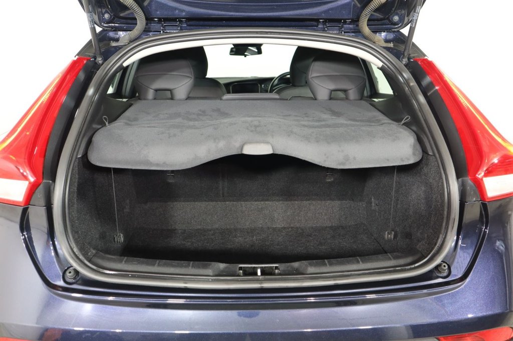 Used Volvo V40 2016 for sale - 77499342: Photo 9