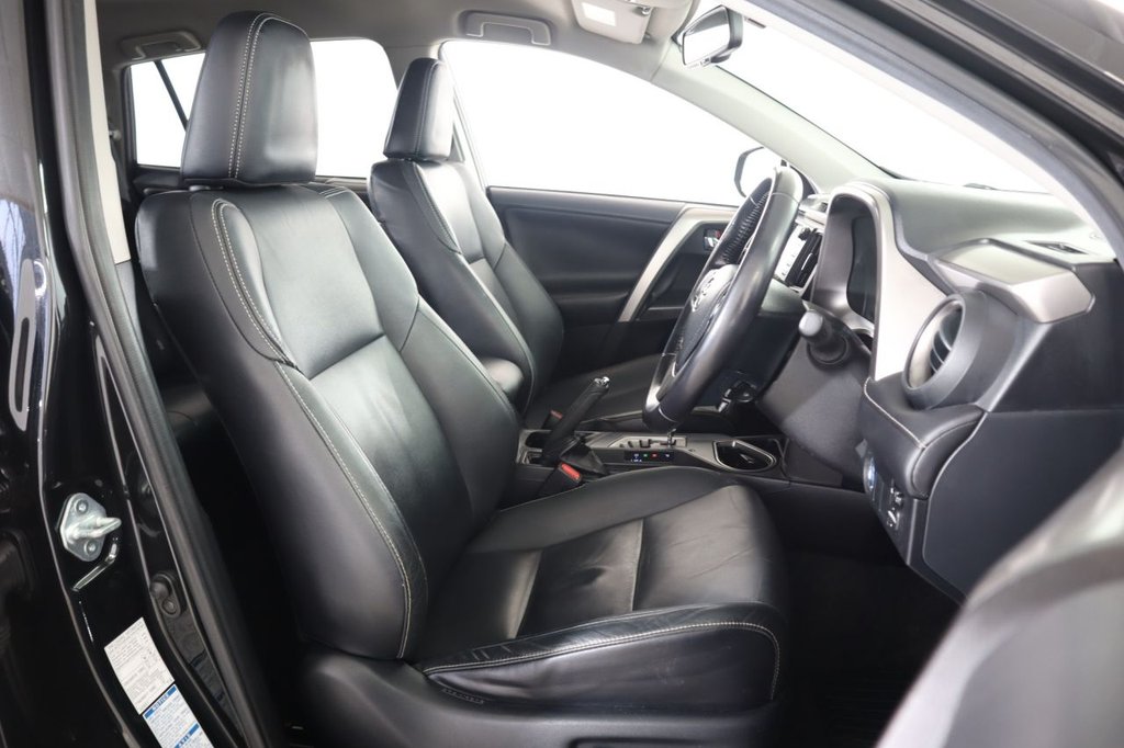 Used Toyota RAV4 2016 for sale - 77171857: Photo 42