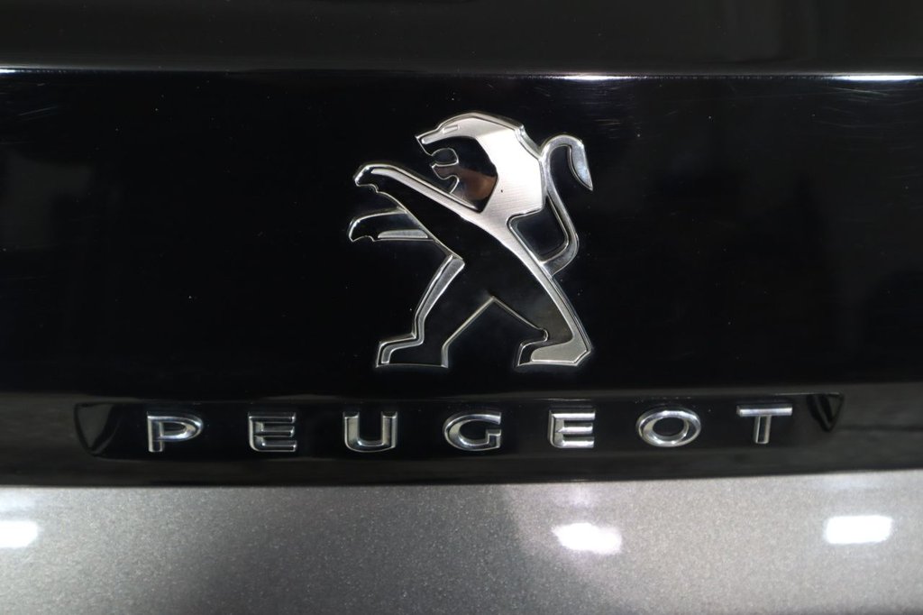 Used Peugeot 3008 2021 for sale - 76604997: Photo 35