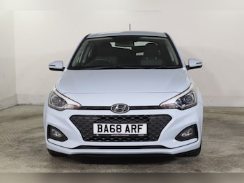 Used Hyundai i20 2019 for sale - 77356014: Photo