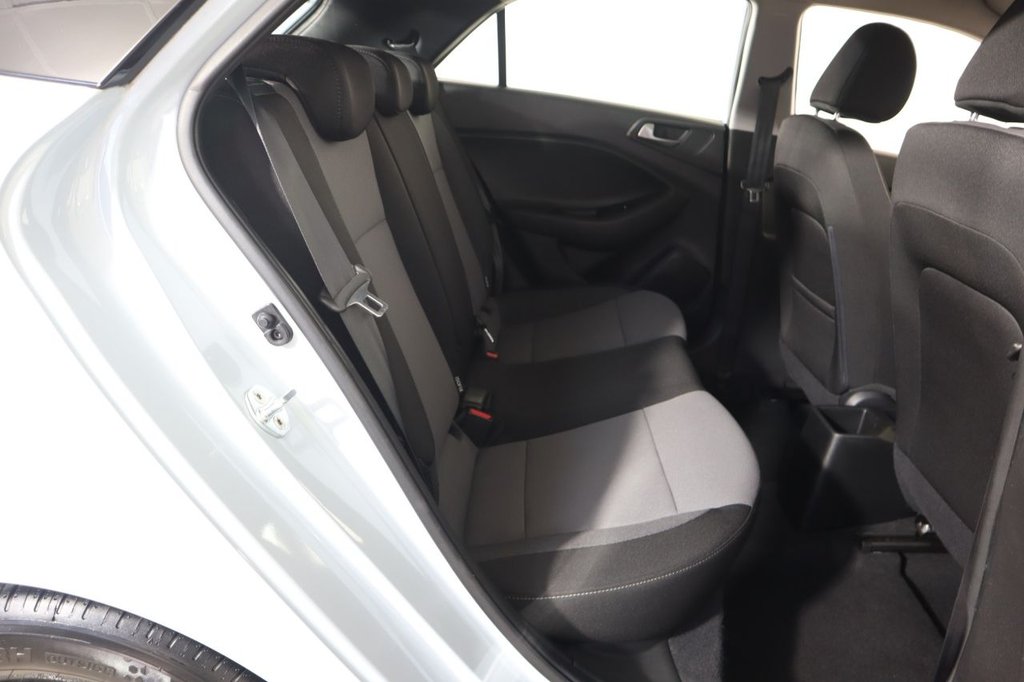 Used Hyundai i20 2019 for sale - 77356014: Photo 40