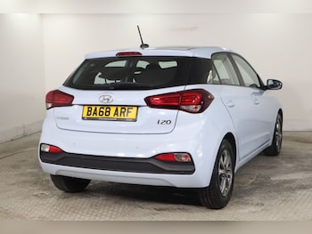 Used Hyundai i20 2019 for sale - 77356014: Photo