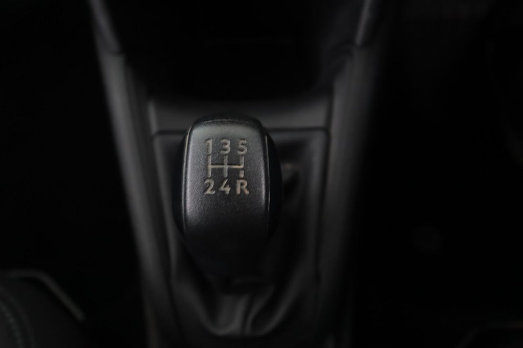 Used Peugeot 208 2015 for sale - 77153712: Photo 18