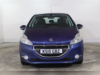 Used Peugeot 208 2015 for sale - 77153712: Photo