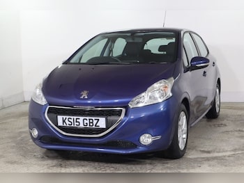Used Peugeot 208 2015 for sale - 77153712: Photo