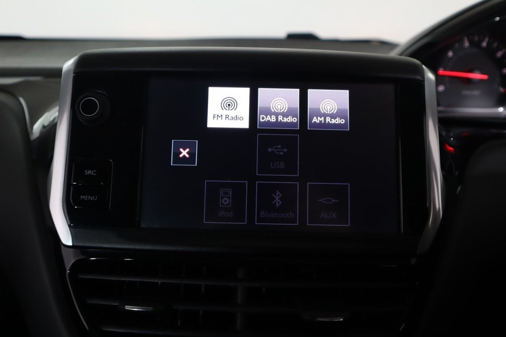 Used Peugeot 208 2015 for sale - 77153712: Photo 40