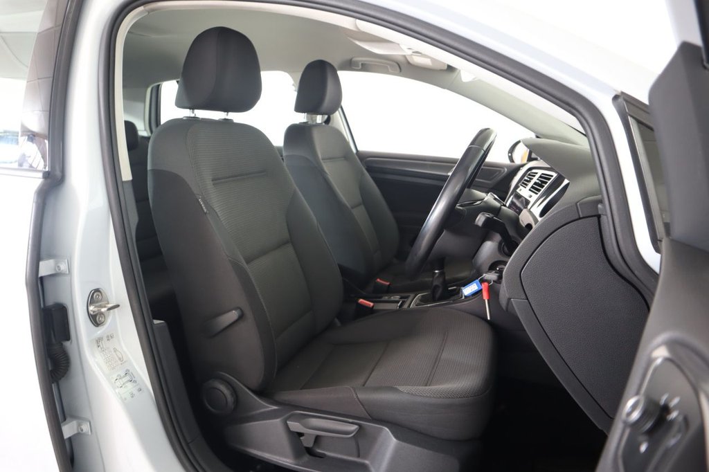 Used Volkswagen Golf 2019 for sale - 78181586: Photo 41