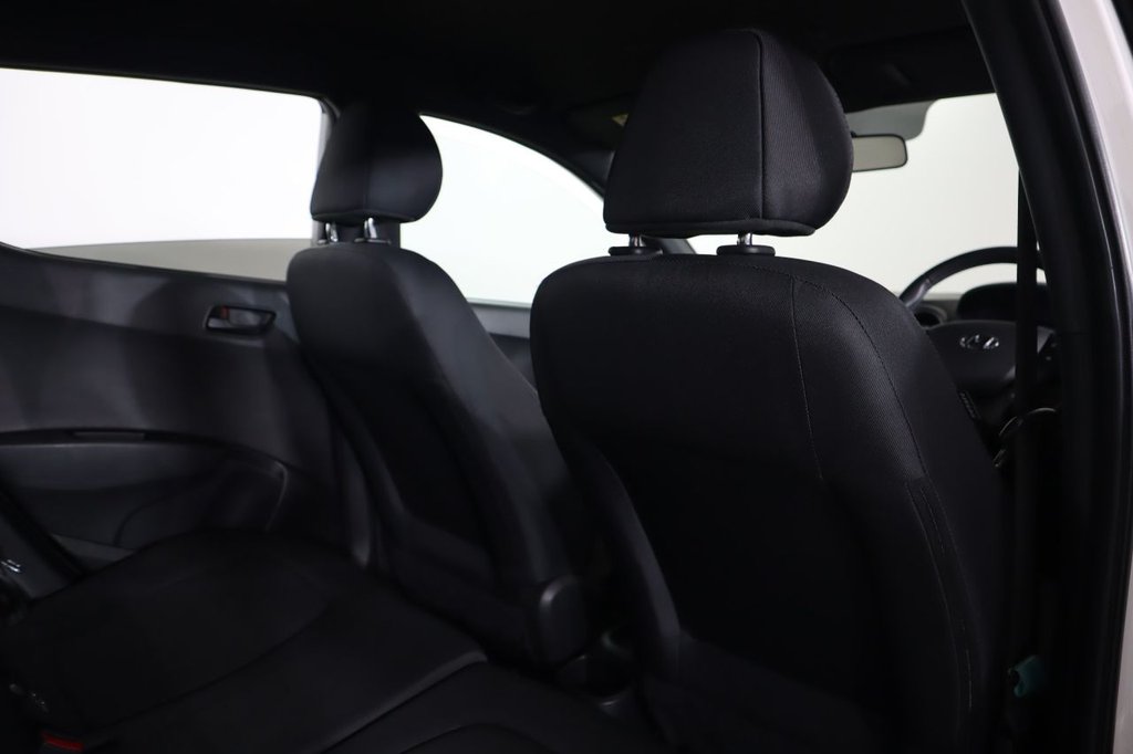 Used Hyundai i10 2018 for sale - 77668902: Photo 40