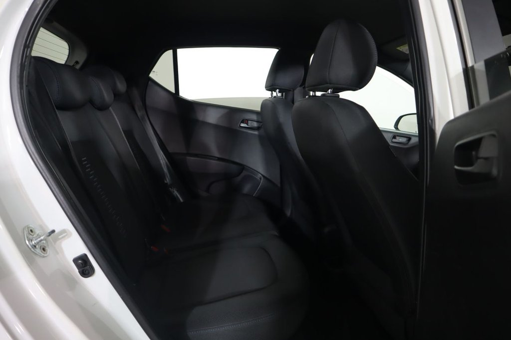 Used Hyundai i10 2018 for sale - 77668902: Photo 41