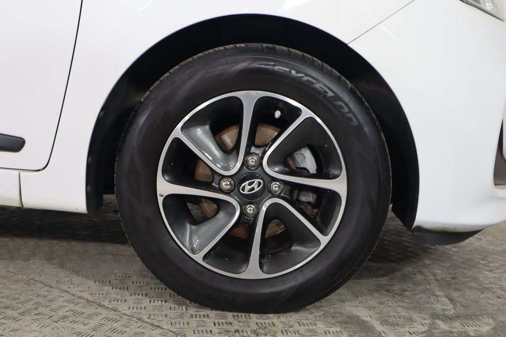 Used Hyundai i10 2018 for sale - 77668902: Photo 9